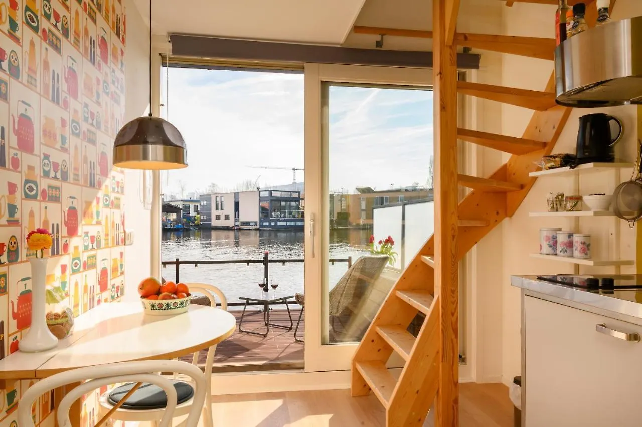 Bed & Breakfast Houseboat Studio With Canalview And Free Bikes Amsterdam