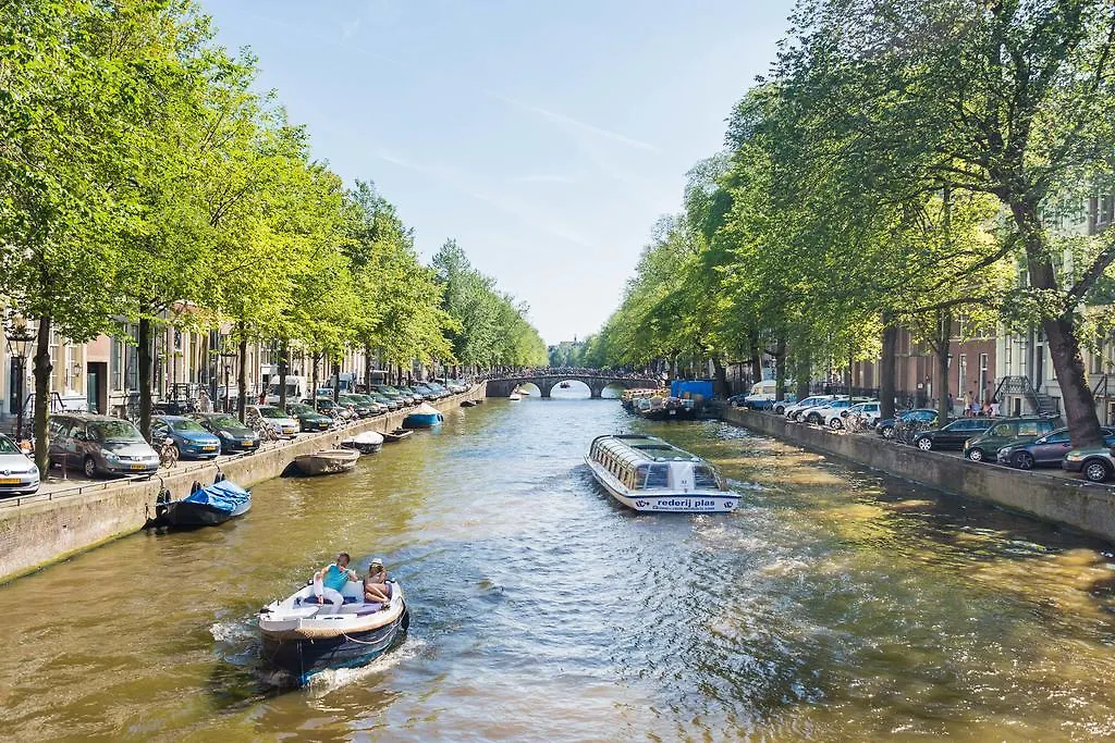 Bed & Breakfast Houseboat Studio With Canalview And Free Bikes Amsterdam Nederland